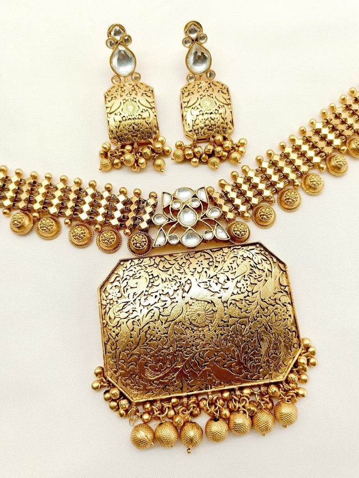 Yukti Plain Antique Necklace Set - House of Sarvati LLC
